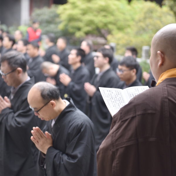 南京棲霞古寺短期出家15天