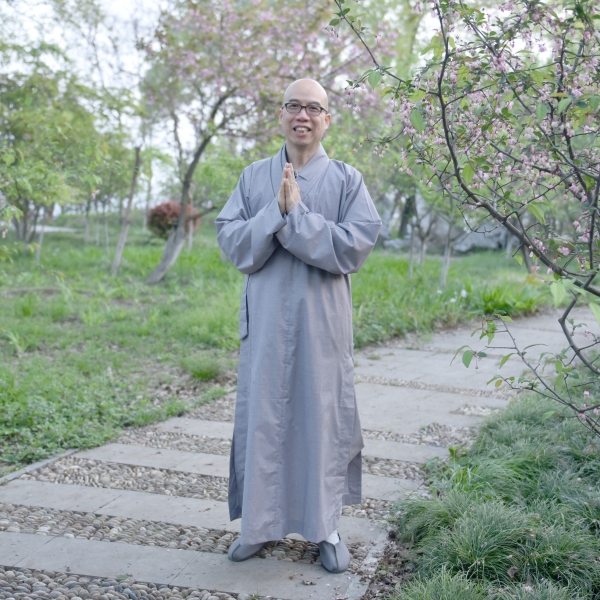 南京棲霞古寺短期出家15天